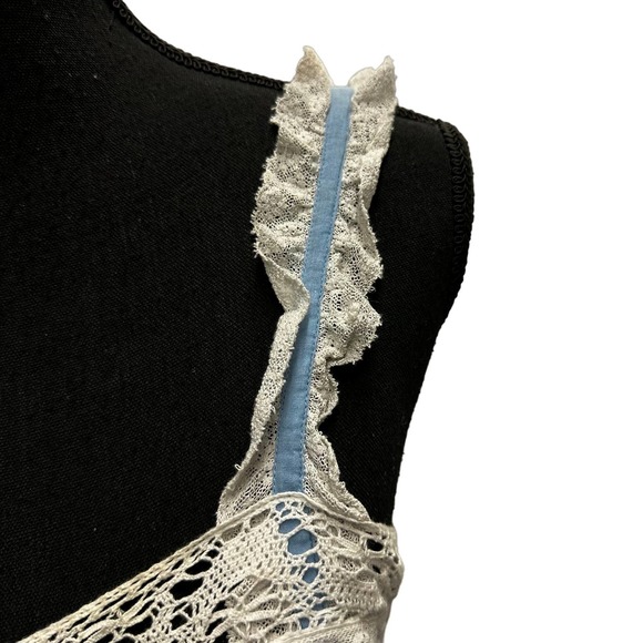 Gorgeous Bohemian LoveShackFancy Lace cut outs Blouse Vintage Vibes - Picture 6 of 11